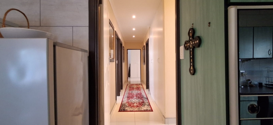 4 Bedroom Property for Sale in Diaz Beach Western Cape